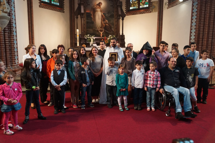 Hl. Messe in der Erlöserkirche der Evangelischen Paul-Gerhard Gemeinde