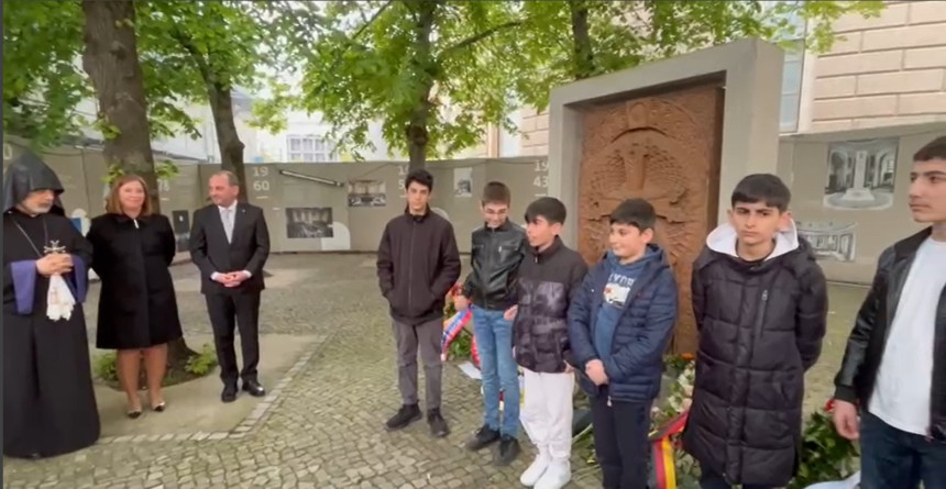 Zeremonie zum 109. Jahrestag des Völkermords an den Armeniern