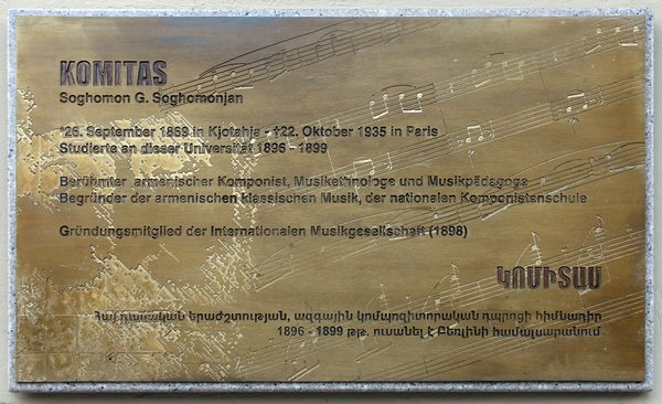 Gedenkfeier zum 110. Jahrestag des Völkermords an den Armeniern und zum 90. Todestag von Komitas Wardapet